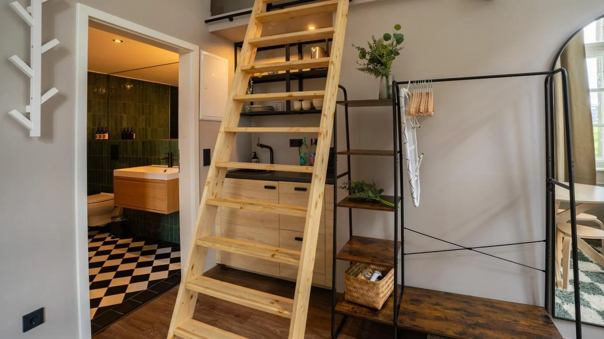 **** Hotel The Charming By Curt Suites Berlín Německo