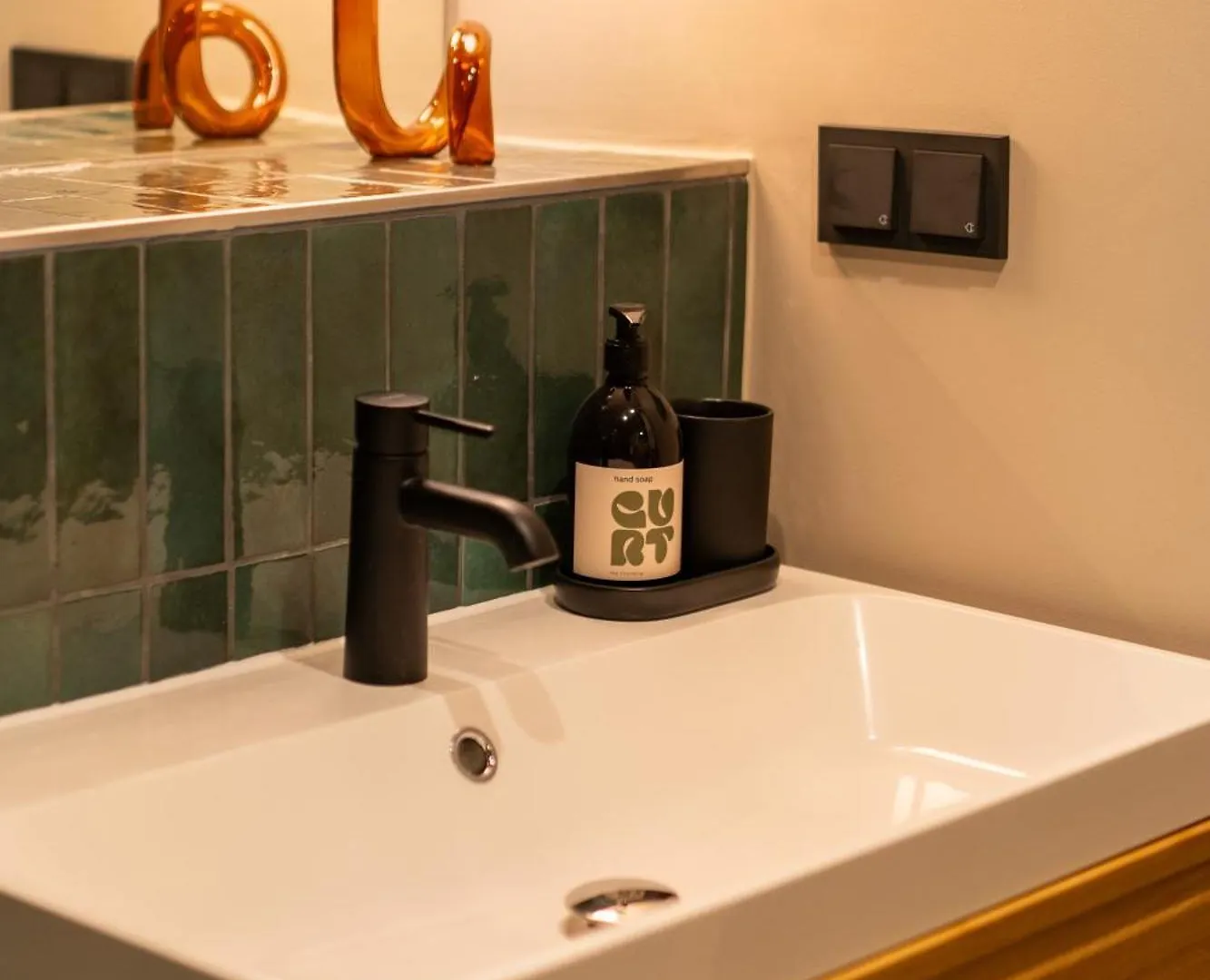 **** Hotel The Charming By Curt Suites Berlin Niemcy